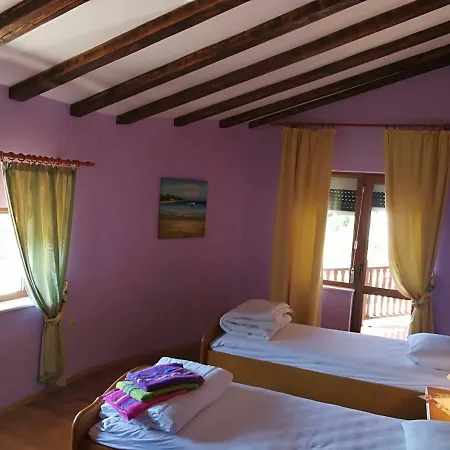 12. Des Hirondelles. * Osenovo